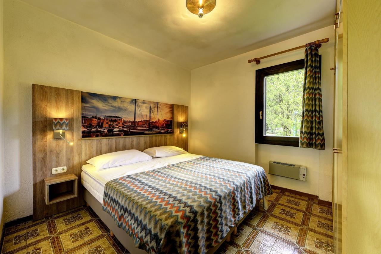 Moniga del Garda Italsol Residence Riai חדר תמונה