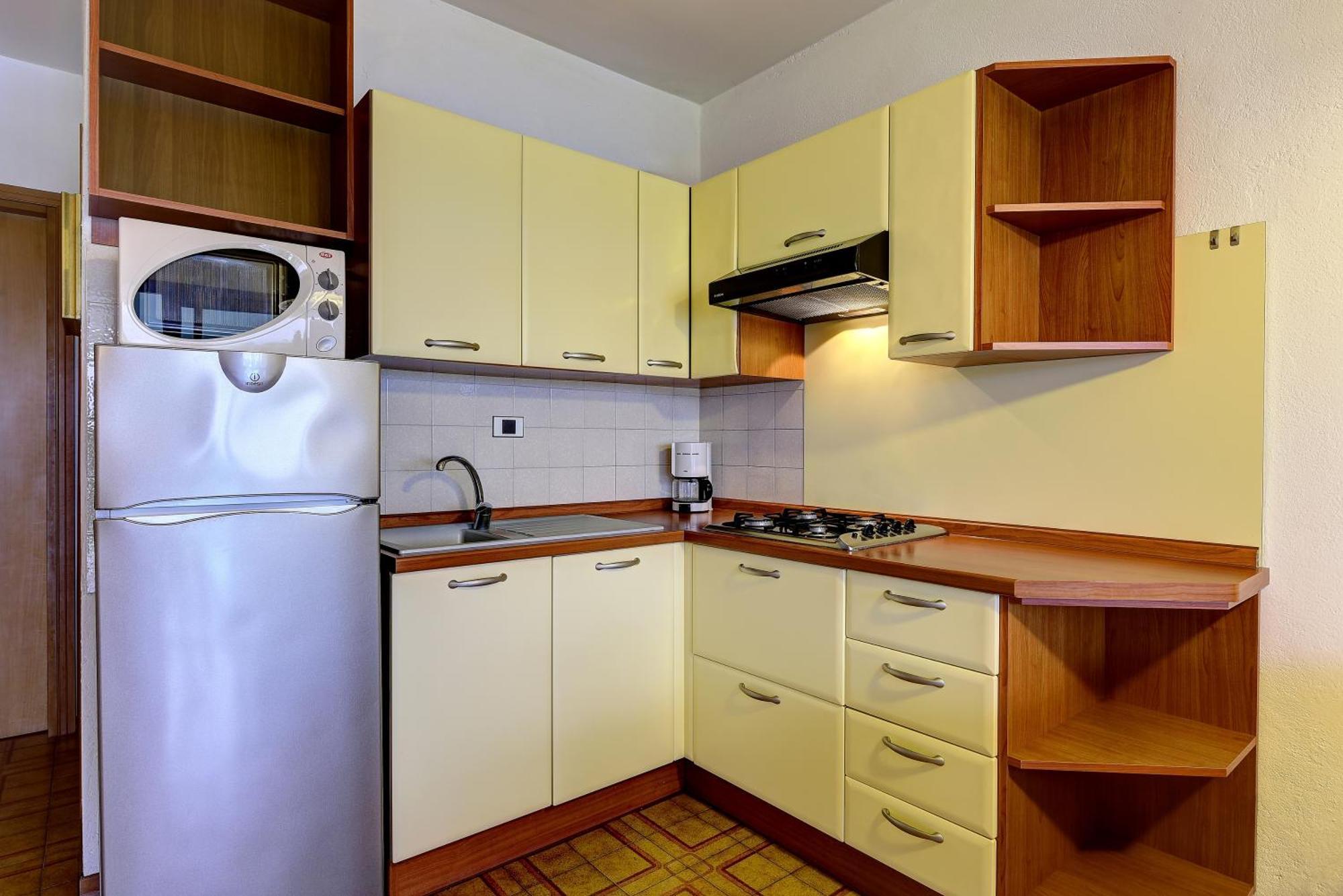 Moniga del Garda Italsol Residence Riai חדר תמונה