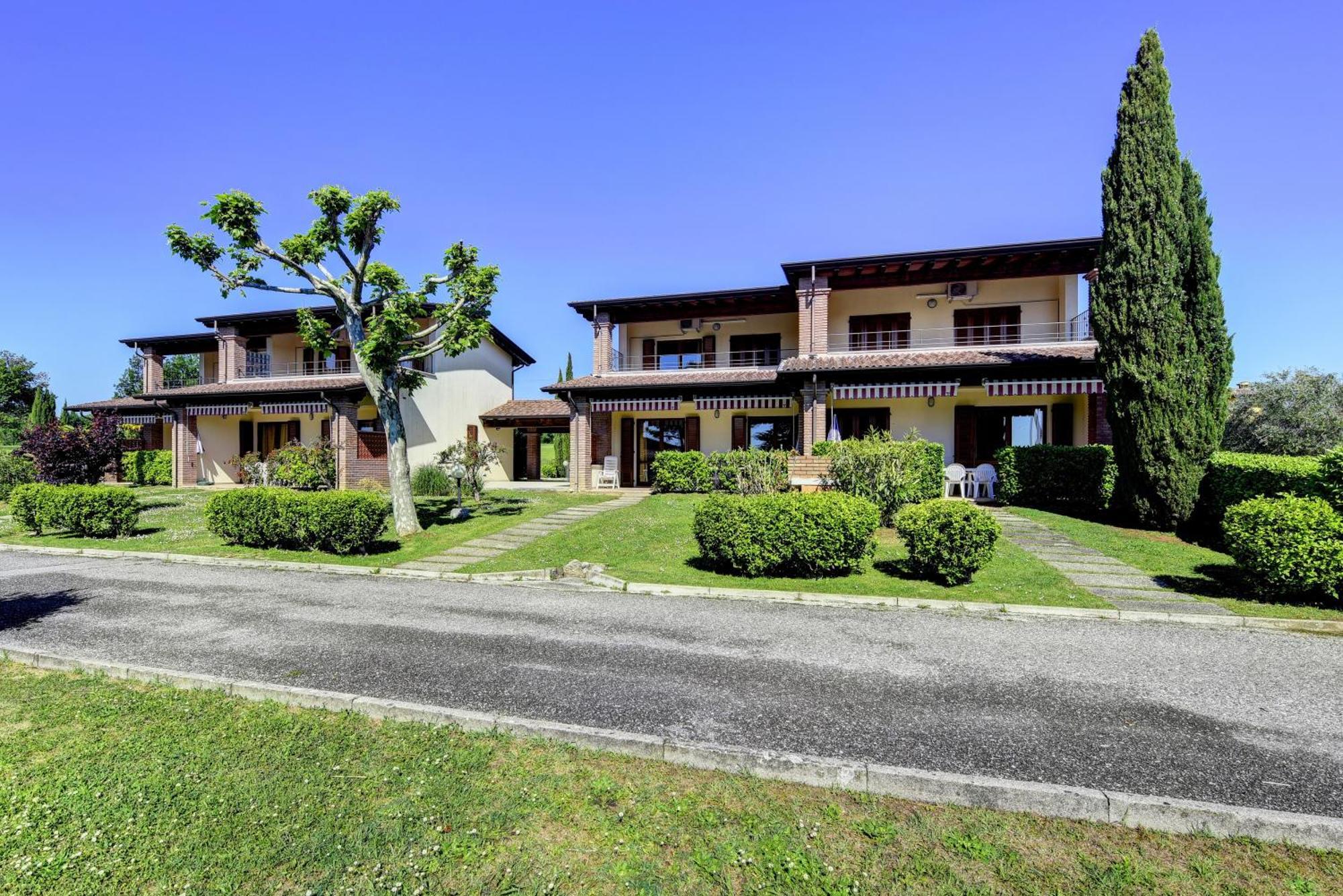 Moniga del Garda Italsol Residence Riai חדר תמונה