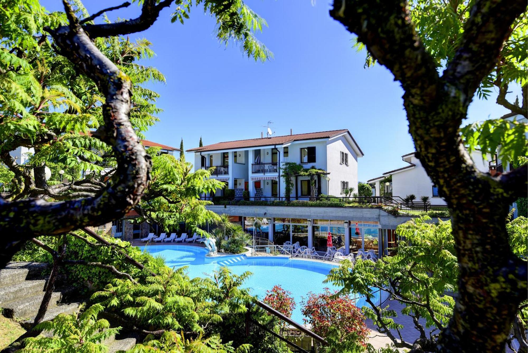 Moniga del Garda Italsol Residence Riai חדר תמונה